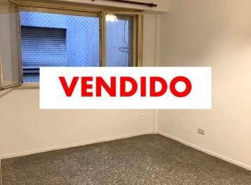 Departamento de 2 ambientes, Barracas · 2 Ambientes Sobre Av Montes de Oca en Venta Barracas - Vendido