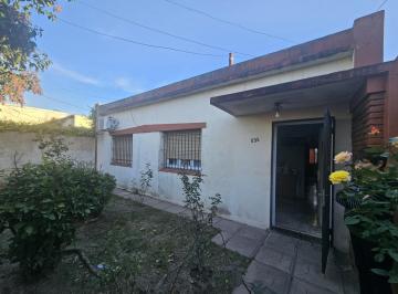 Casa · 100m² · 4 Ambientes · 1 Cochera · Muy Lindo Barrio Los Alamaos Longchamps