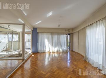Departamento · 182m² · 5 Ambientes · 1 Cochera · Semi Piso en Torre
