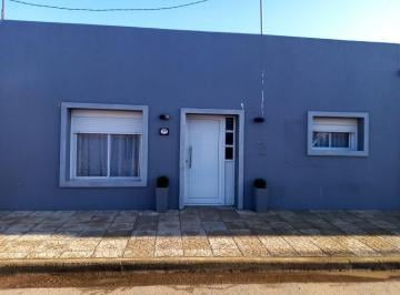Casa · 80m² · 3 Ambientes · Casa en Venta - 2 Dorm. 1 Baño - 1.120 m² - Coronel Suárez
