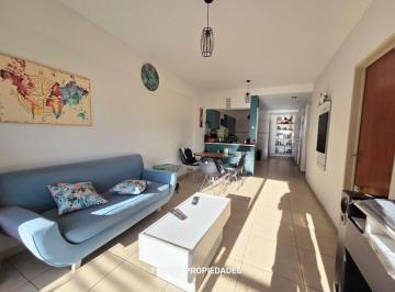 Departamento de 2 ambientes, Parque Chacabuco · Semipiso Al Frente con Vista Abierta Al Parque Chacabuco + Gran Unidad Complementaria. Totales 87 m²