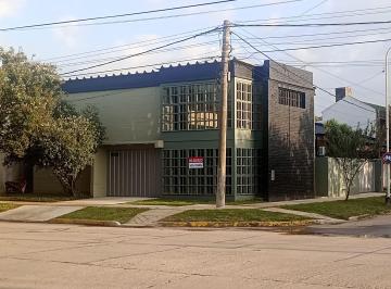 Local comercial de 2 ambientes, Esperanza · Local Comercial en Alquiler - Zona Parque Agricultura