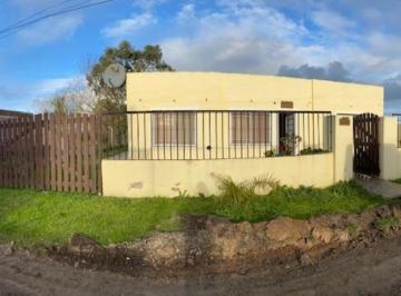 Casa · 100m² · 6 Ambientes · 2 Cocheras · Casa en Venta - 4 Dorm. 2 Baños - Camet Norte