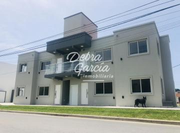 Departamento · 47m² · 3 Ambientes · 1 Cochera · Departamento de 3 Ambientes en Venta con Patio - Estacionamiento Mar de Ajó