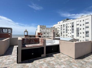 Departamento · 48m² · 3 Ambientes · Departamento en Mar de Ajo, a Media Cuadra del Centro y a Media Cuadra del Mar.