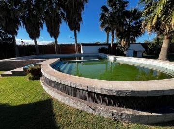 Casa de 6 ambientes, La Primavera · Vendemos Casona Parquizada Para Eventos
