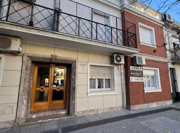 PH de 3 ambientes, Villa del Parque · Venta PH con 62 m² 2 Habitaciones y Patio Al Frente en Venta en Villa del Parque