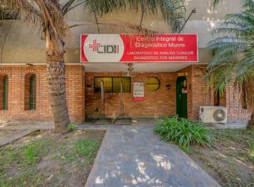 Consultorio · 221m² · Laboratorio de Diagnóstico en Funcionamiento + Inmueble + Equipamiento