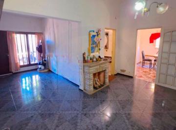 PH · 89m² · 4 Ambientes · PH de 2 Dorm. en Venta en B° Gral. Bustos a m de Juan B. Justo
