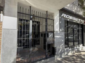 Departamento · 60m² · 4 Ambientes · 1 Cochera · Departamento de 2 Dorm. en Venta en Cordoba Al 4900