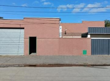 Bodega-Galpón · 250m² · 6 Ambientes · Galpon Comercial Ubicacion Estrategica + Oficinas
