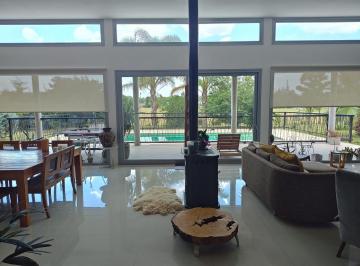 Casa · 457m² · 8 Ambientes · 3 Cocheras · Lujosa E Imponente Casa en Fincas de San Vicente