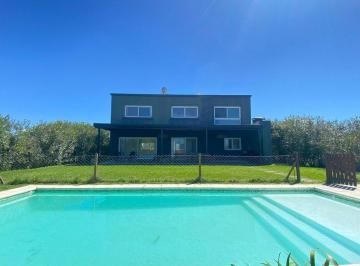 Casa · 212m² · 5 Ambientes · 2 Cocheras · Puertos - Acacias - Casa en Venta a La Laguna - 5 Amb