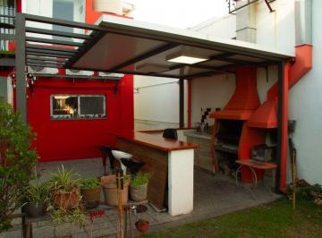 Casa · 245m² · 7 Ambientes · 1 Cochera · Venta Villa Dominico Casa 3 Amb + 2 Departamentos