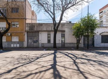 Bodega-Galpón · 820m² · Galpon en Venta y Oficinas