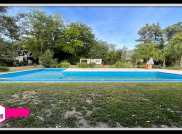 Quinta vacacional · 312m² · 5 Ambientes · 5 Cocheras · Casa Quinta en Venta