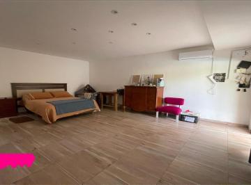 Quinta vacacional · 312m² · 5 Ambientes · 5 Cocheras · Casa Quinta en Venta