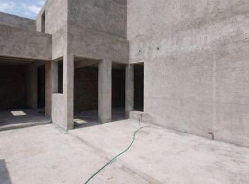 Departamento · 106m² · 5 Ambientes · 1 Cochera · Venta de Dúplex 3 Dorm. Lujan de Cuyo