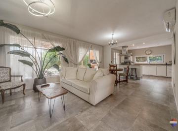 Casa · 125m² · 4 Ambientes · Venta Casa 3 Dorm Bc Manzanares Chico Apto Credito