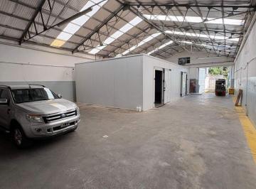 Bodega-Galpón · 550m² · Alquiler Galpon 450 m - Camara 105 m + Clark