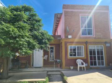 Casa · 96m² · 5 Ambientes · 1 Cochera · Venta Casa 3 Habitaciones