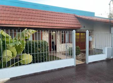 Casa · 110m² · 5 Ambientes · 2 Cocheras · Casa - La Plata