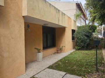 Casa · 168m² · 1 Ambiente · 1 Cochera · Casa - Ayacucho