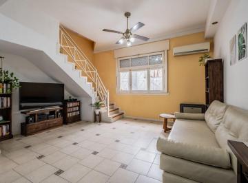PH · 95m² · 4 Ambientes · PH 4 Amb. C Patio Pque Chacabuco Excelente Estado