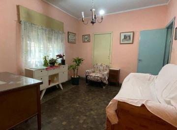 Casa · 103m² · 4 Ambientes · 1 Cochera · Casa en Venta en La Plata