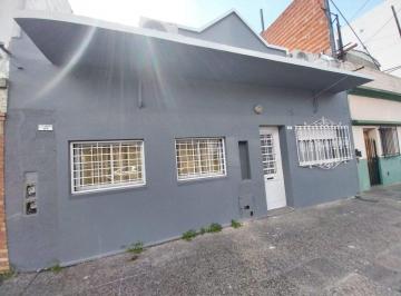 Casa · 153m² · 5 Ambientes · Venta en Block Lote con 3 Casas, Wilde Centro