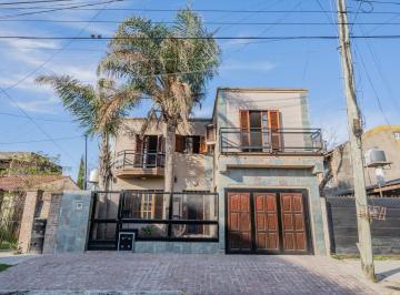 Casa · 174m² · 4 Ambientes · 1 Cochera · Venta Casa de Dos Plantas - Ezeiza