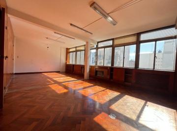 Oficina comercial · 137m² · Oficina Centro Av Rivadavia – Oportunidad