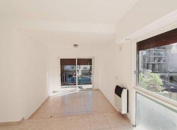 Departamento · 88m² · 4 Ambientes · 1 Cochera · Venta Depto 4 Amb Mas Dependencia y Cochera Olivos