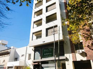 Departamento de 3 ambientes, La Plata · 57 12 y 13 Semi Piso Dos Dorm. Al Frente! a m Centro Comercial Calle 12 y Cerca de Todo!