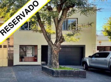 Casa · 314m² · 5 Ambientes · 2 Cocheras · Casa - Lanús Oeste