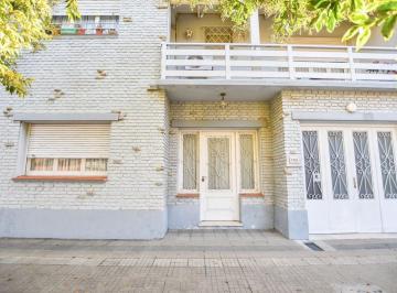 Casa · 170m² · 7 Ambientes · 2 Cocheras · Casa en Venta La Plata