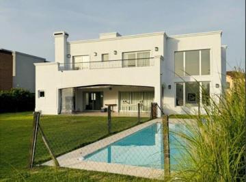 Casa · 298m² · 6 Ambientes · 2 Cocheras · Venta Casa 5 Amb B. Buenos Aires Golf Bella Vista