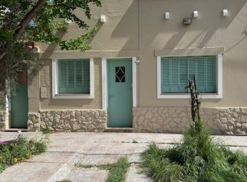 Casa · 150m² · 4 Ambientes · Casa en Venta Falcon 57!