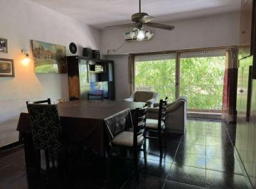 PH · 140m² · 4 Ambientes · 1 Cochera · PH 4 Amb en Venta Ramos Mejia Cochera Oportunidad!