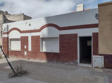 Casa · 55m² · 3 Ambientes · Casa a Refaccionar en Pleno Centro