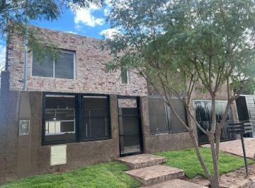Casa · 200m² · 7 Ambientes · 1 Cochera · Casa a Estrenar en Los Tarcos