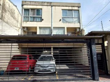 Departamento · 71m² · 3 Ambientes · 1 Cochera · Departamento PH Tipo Duplex 3 Amb. con Cochera.