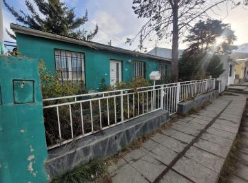 Casa · 60m² · 5 Ambientes · 1 Cochera · Oportunidad: Casa en El Centro de Ushuaia