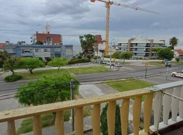 Casa · 134m² · 8 Ambientes · 2 Cocheras · Venta Casa Punta Gorda de 4 Dorm.