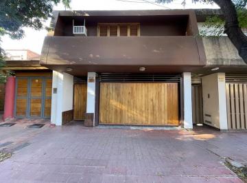 Casa · 200m² · 6 Ambientes · 2 Cocheras · Remax Vende Excelente Casa Pegado Bombal Sur Mza