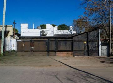 Casa · 130m² · 3 Ambientes · Casa en Venta Alejandro Korn con Pileta