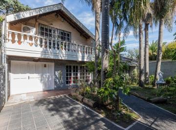 Casa · 340m² · 4 Ambientes · 2 Cocheras · Casa en Venta Monte Grande 4 Amb Parque y Pileta