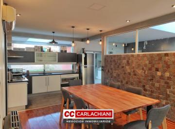 Casa · 142m² · 3 Ambientes · 1 Cochera · Casa - Las Parejas
