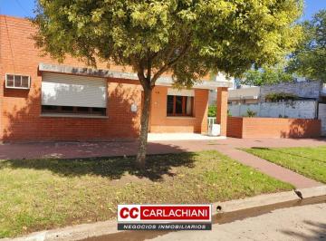 Casa · 179m² · 4 Ambientes · Casa - Las Parejas