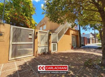 Casa · 177m² · 6 Ambientes · 1 Cochera · Casa - Las Parejas